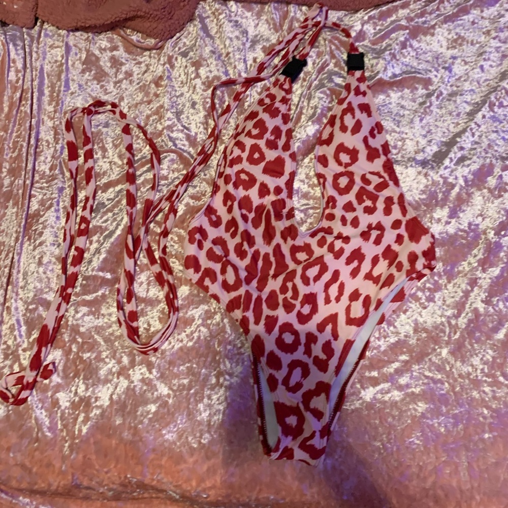 One piece bathing suit